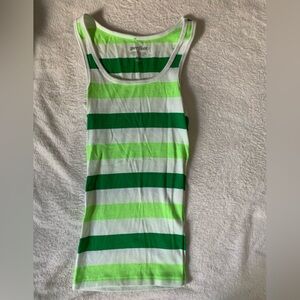 Green perfect tank top